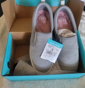 Reef Neptune Elyse Gray Slip-On Women's  Sneakers *NWT Size 9